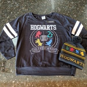 Harry Potter Hogwarts Raglan & Beanie Set